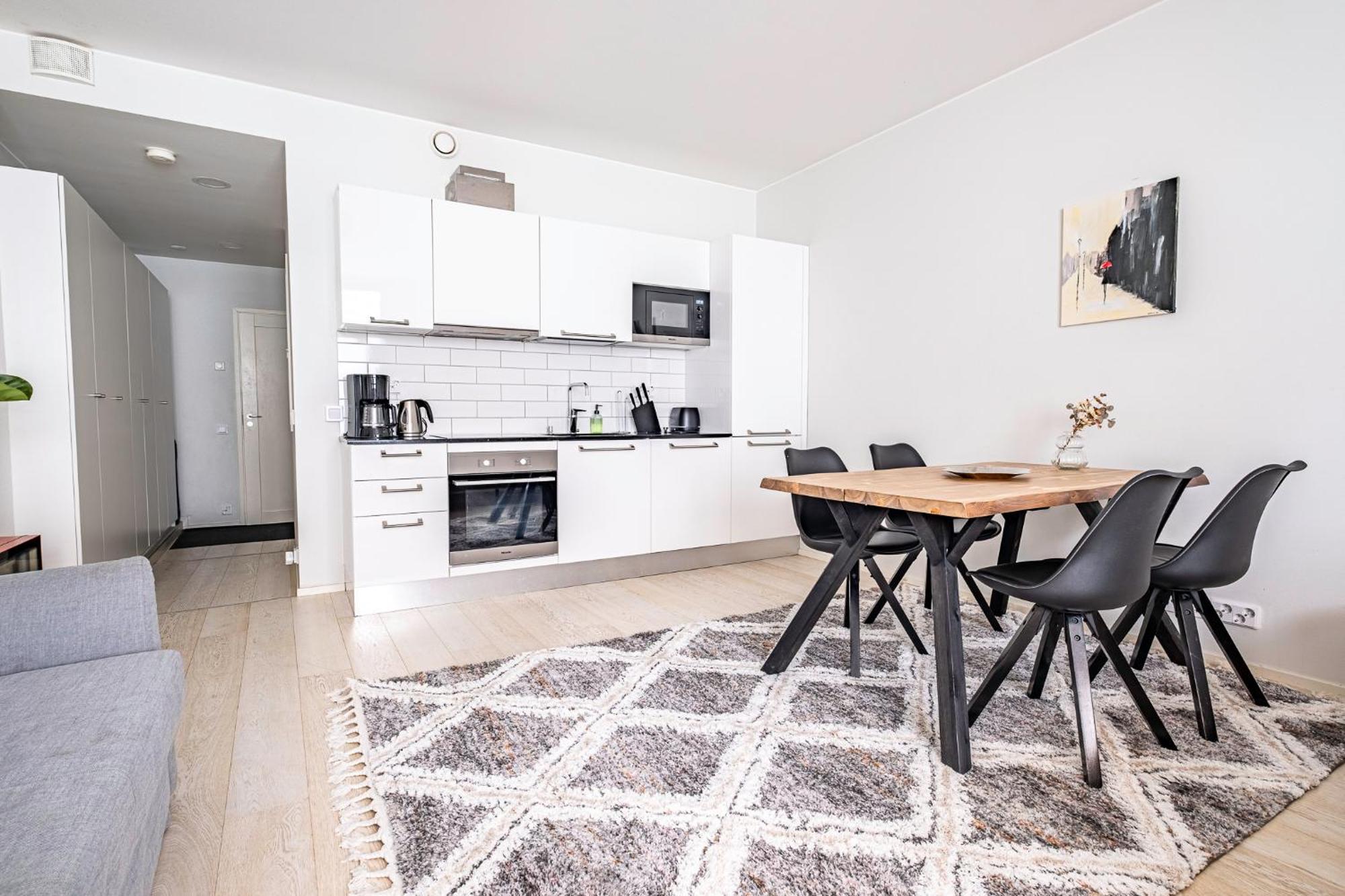 Nice Studio Apartment On A Pedestrian Street Helsínquia Exterior foto